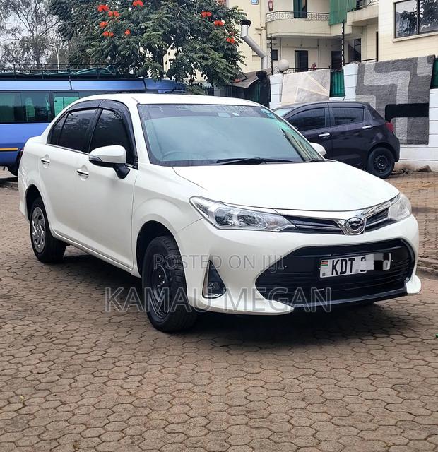 Toyota Axio 2018 Off white