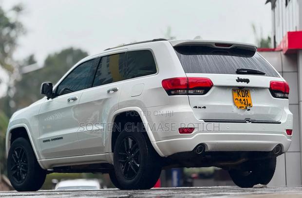 Jeep Cherokee 2018 White