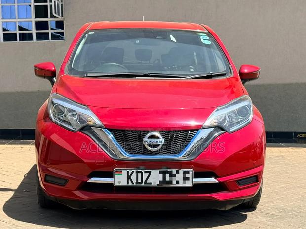 Nissan Note 2019 Red