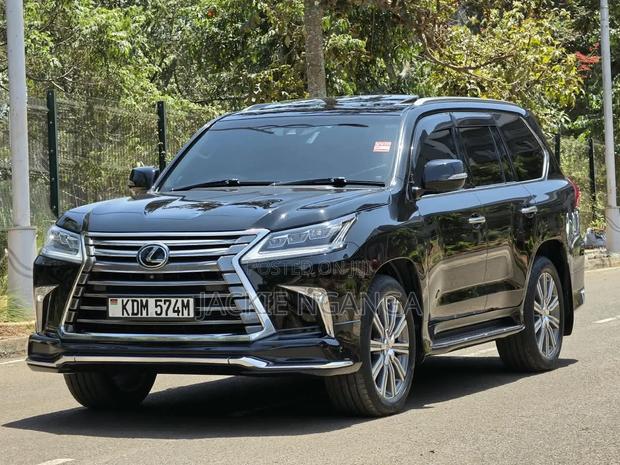 Lexus LX 2016 Black