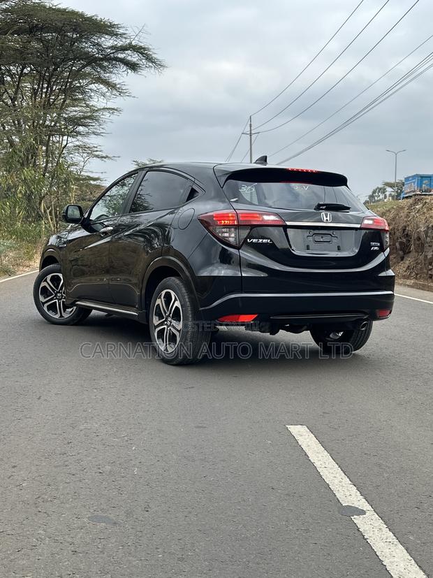 Honda Vezel 1.5 Hybrid 4WD 2019 Black
