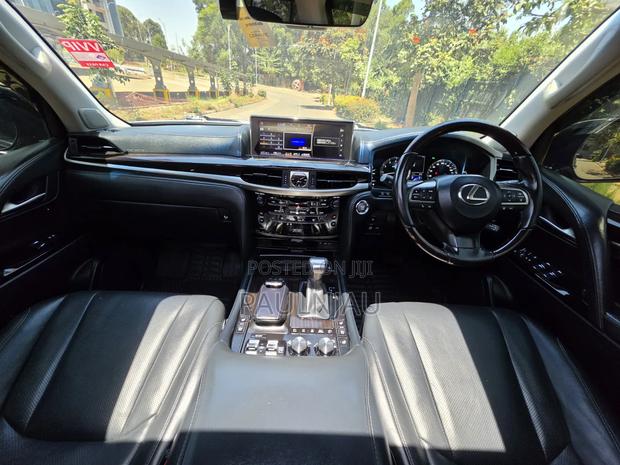 Lexus LX 2016 Black