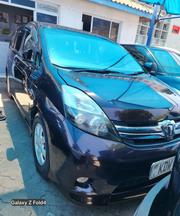 Toyota ISIS 2018 Maroon for sale