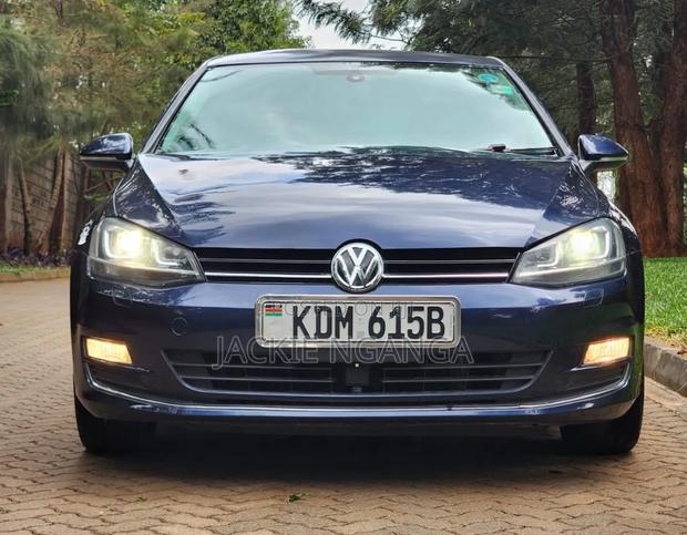 Volkswagen Golf 2016 Blue