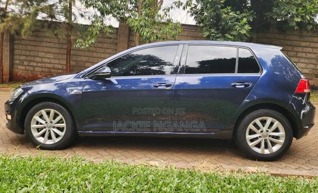 Volkswagen Golf 2016 Blue