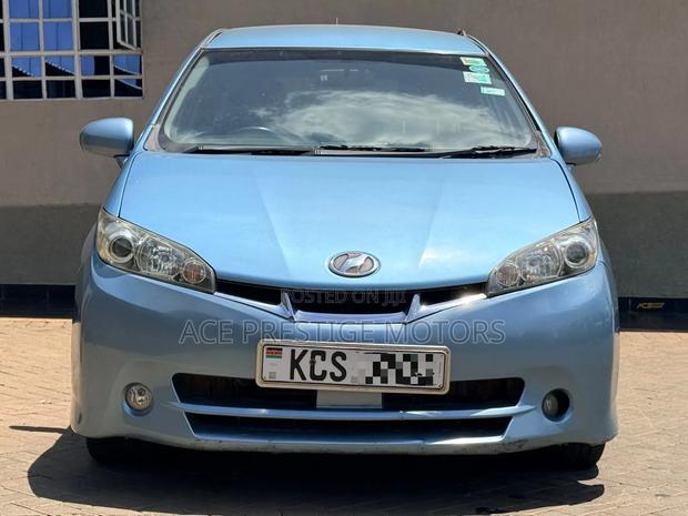 Toyota Wish 2011 Blue