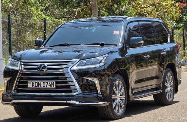 Lexus LX 2016 Black