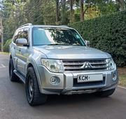 Mitsubishi Pajero 2011 Silver for sale