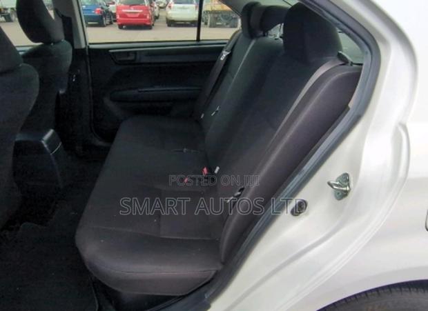 Toyota Axio 1.5 Hybrid 2WD 2020 Pearl