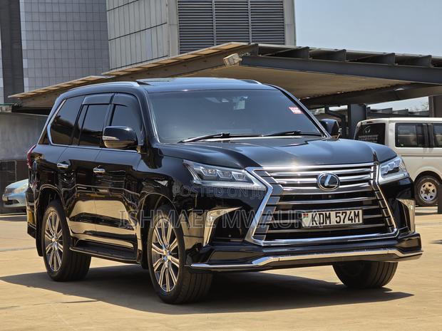 Lexus LX 570 AWD 2016 Black