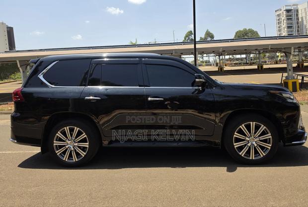 Lexus LX 570 AWD 2016 Black