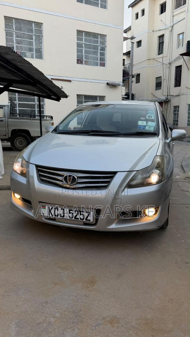 Toyota Blade 2009 Silver