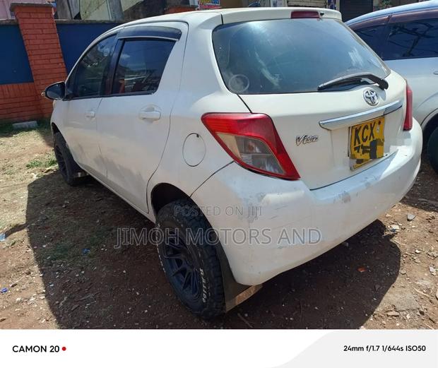 Toyota Vitz 2012 White