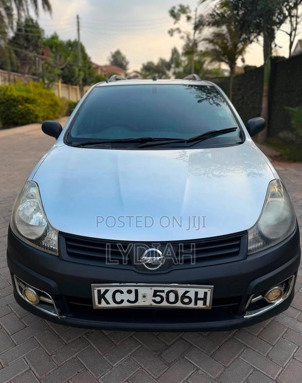 Nissan Advan 2009 Silver