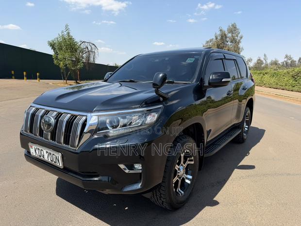 Toyota Land Cruiser Prado 2018 Black