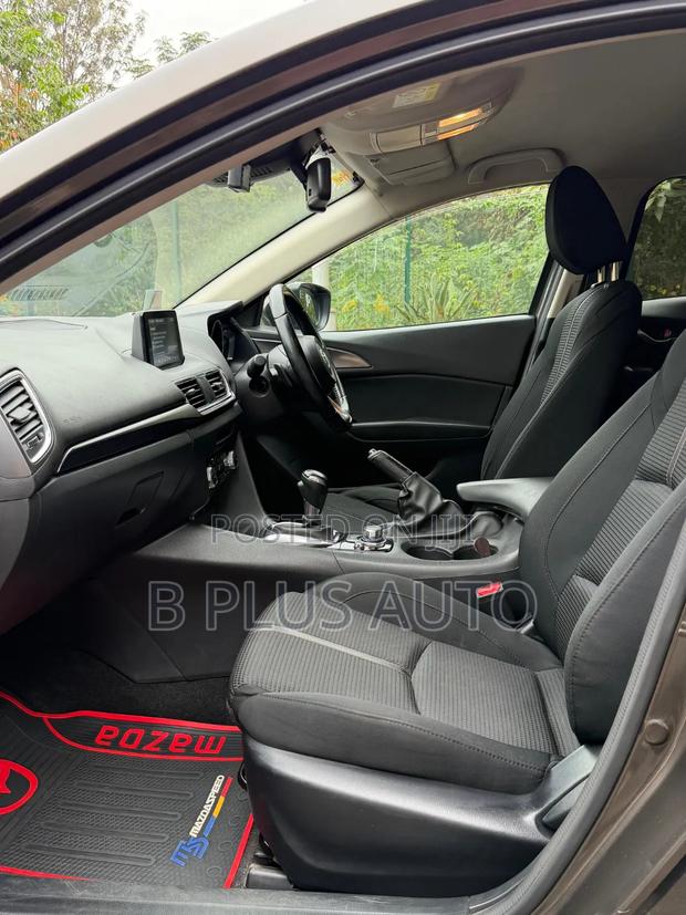 Mazda Axela 2018 Gray