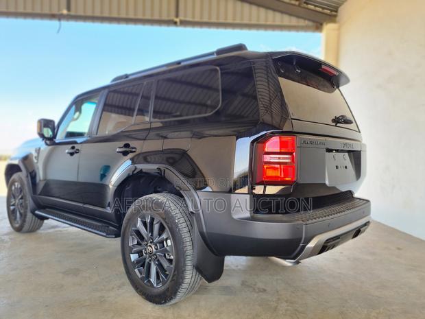 Toyota Land Cruiser LC250 2024 Black