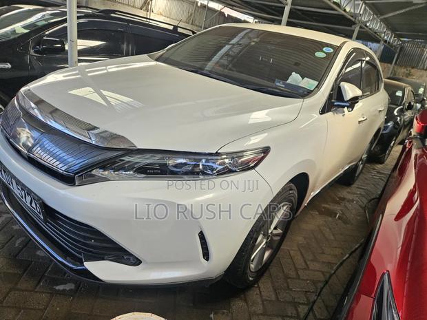 Toyota Harrier 2018 White