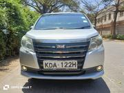Toyota Noah 2014 Silver for sale
