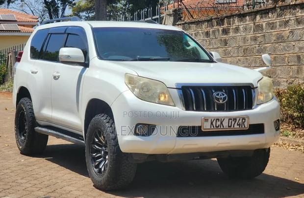Toyota Land Cruiser Prado 2009 White