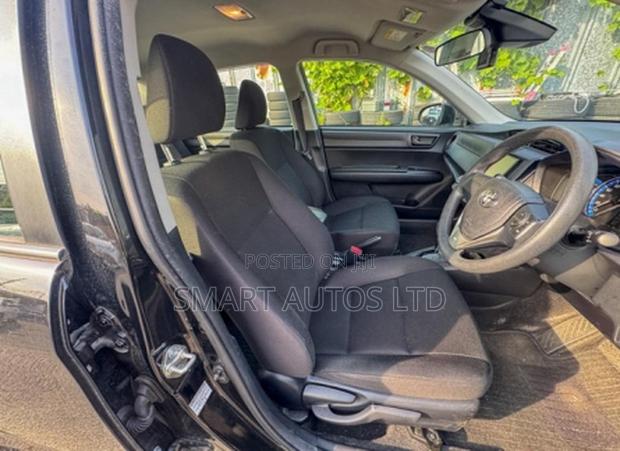 Toyota Axio 1.5 Hybrid 2WD 2020 Black