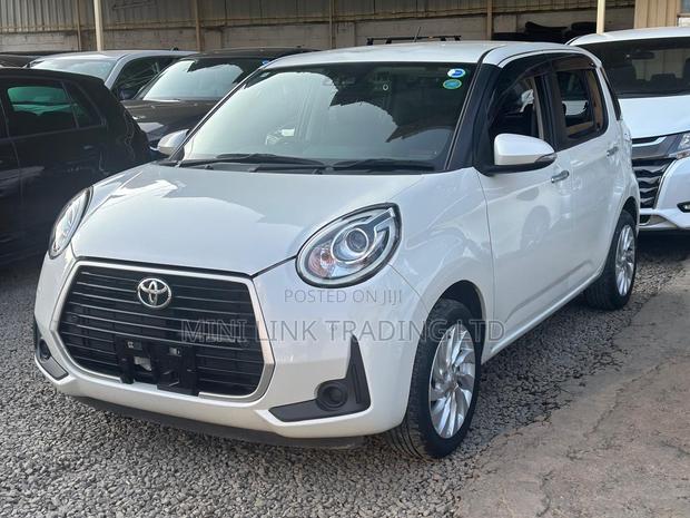 Toyota Passo 1.0 FWD 2020 Pearl