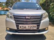 Toyota Noah 2014 Silver for sale