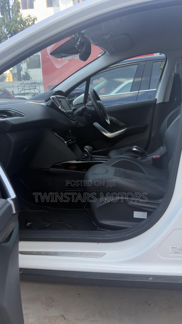 Peugeot 2008 1.5 BlueHDi (100 Hp) 2021 White