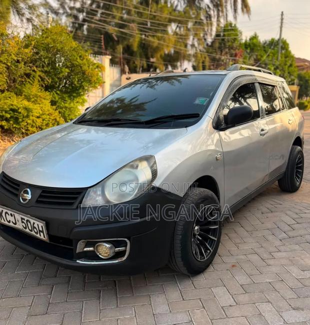 Nissan Advan 2015 Silver