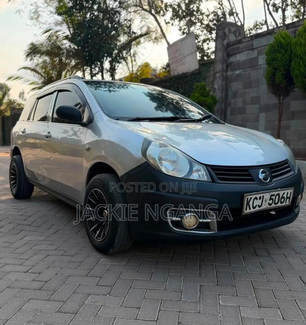 Nissan Advan 2015 Silver