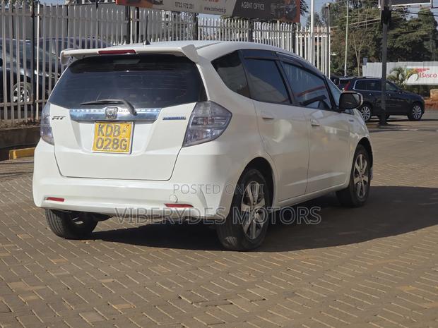 Honda Fit 2013 White