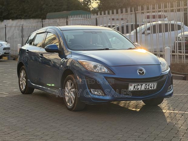 Mazda Axela 2012 Blue