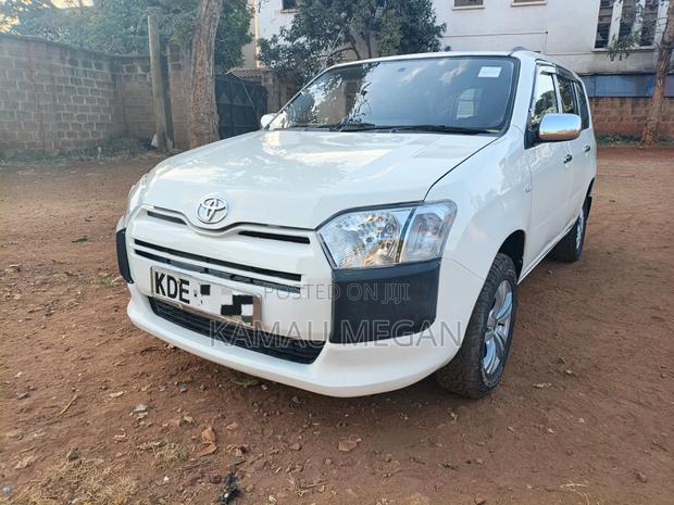 Toyota Probox 2015 Off white