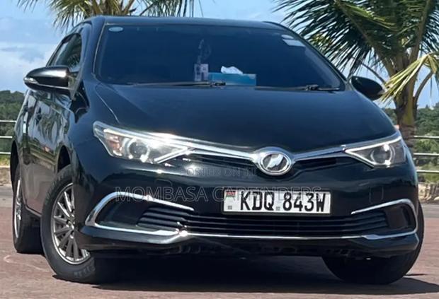 Toyota Auris 2016 Black