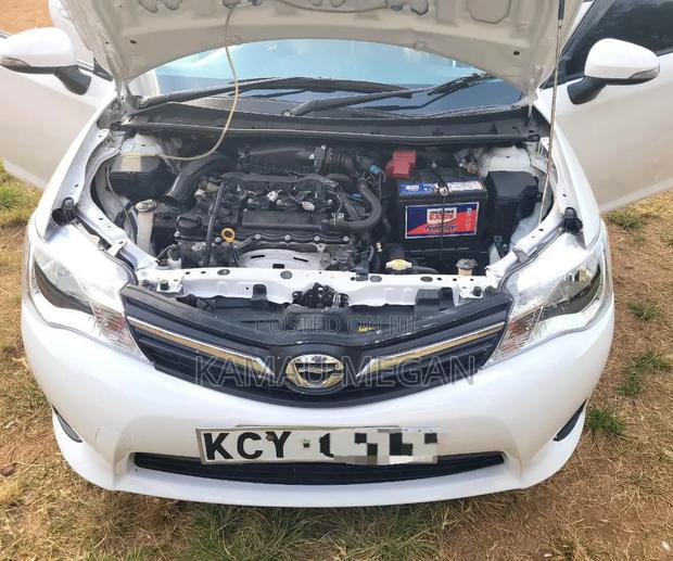 Toyota Axio 2012 Off white