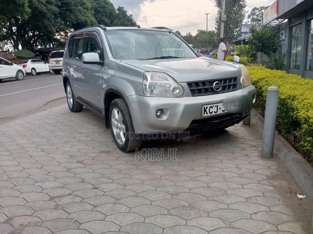 Nissan X-Trail 2011 Silver