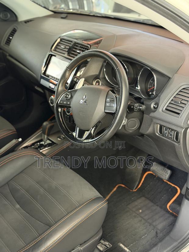 Mitsubishi RVR 2018 White