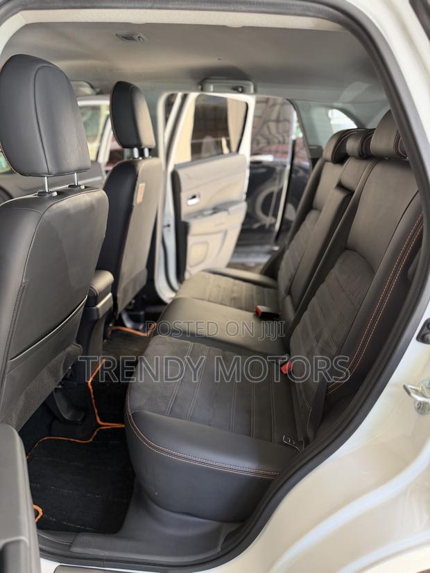 Mitsubishi RVR 2018 White
