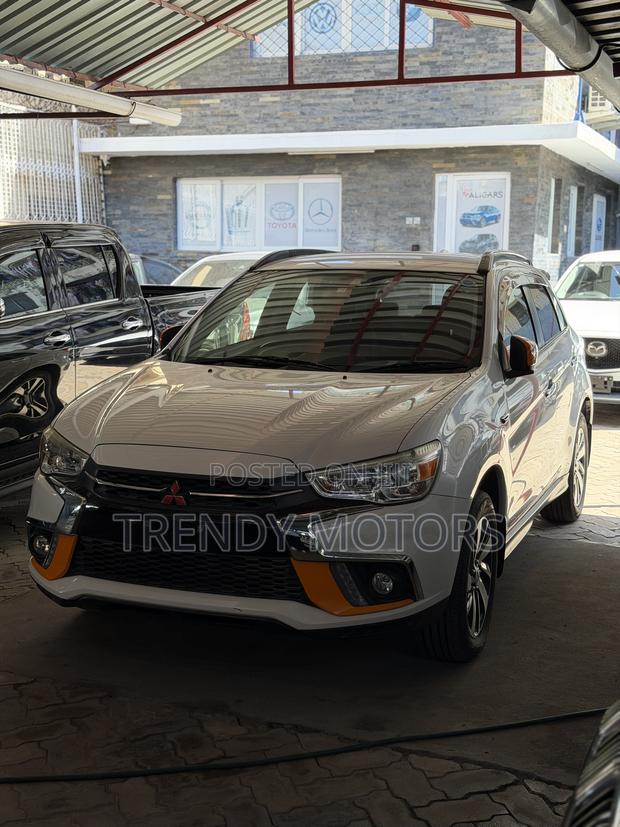 Mitsubishi RVR 2018 White