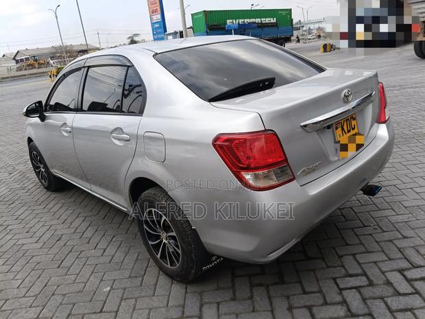 Toyota Axio 2014 Silver