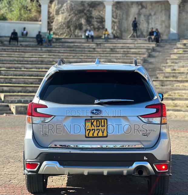 Subaru Forester 2018 Silver