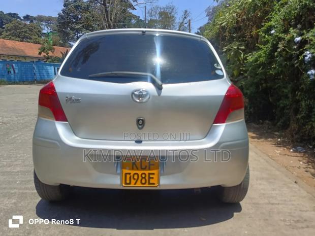 Toyota Vitz 2008 Silver
