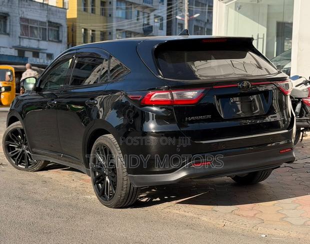 Toyota Harrier 2019 Black