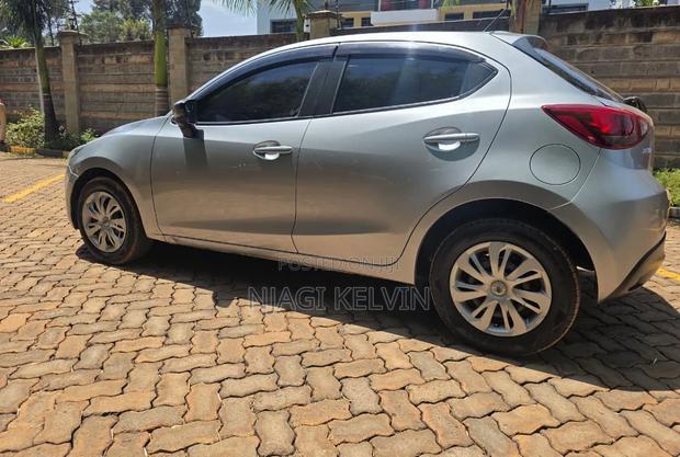 Mazda Demio 2016 Gray