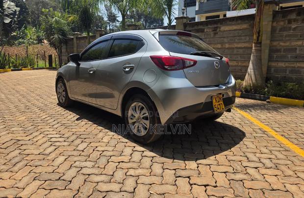 Mazda Demio 2016 Gray