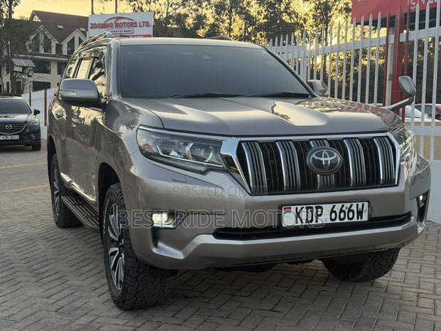 Toyota Land Cruiser Prado 2.7 2019 Gray