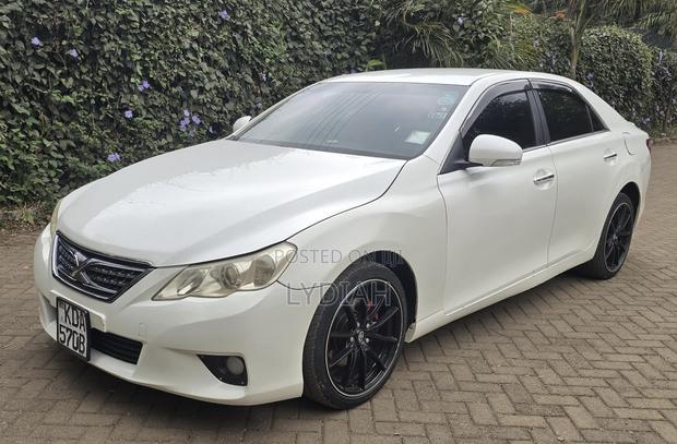 Toyota Mark X 2013 White