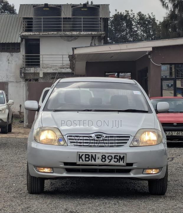 Toyota Corolla 2004 Silver
