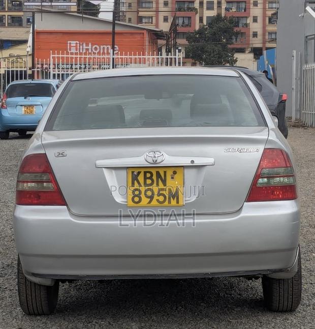 Toyota Corolla 2004 Silver