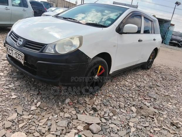 Nissan Advan 2011 White